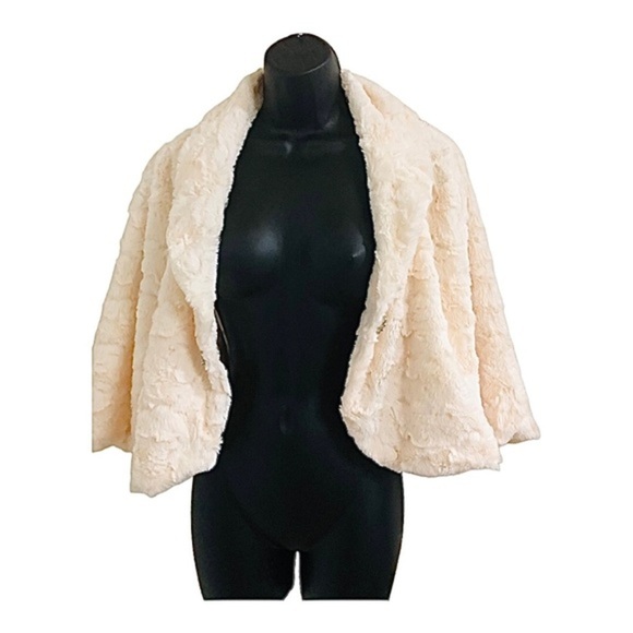Cream Ivory faux fur capelet bolero jacket new size 2X new - Picture 16 of 16